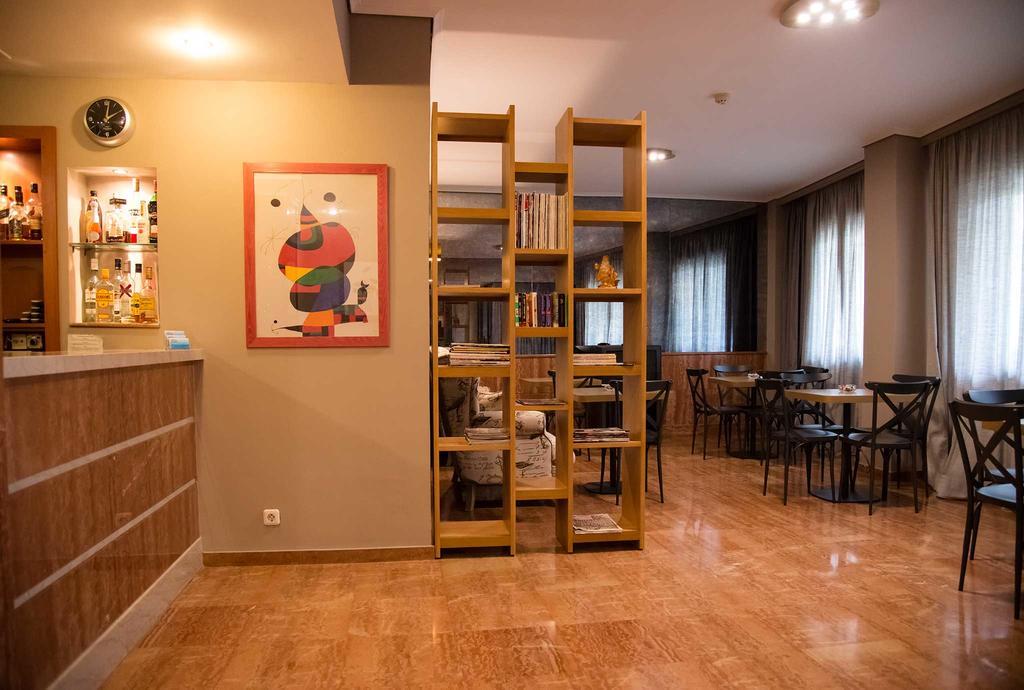 Hotel Maroussi Athens Exterior photo