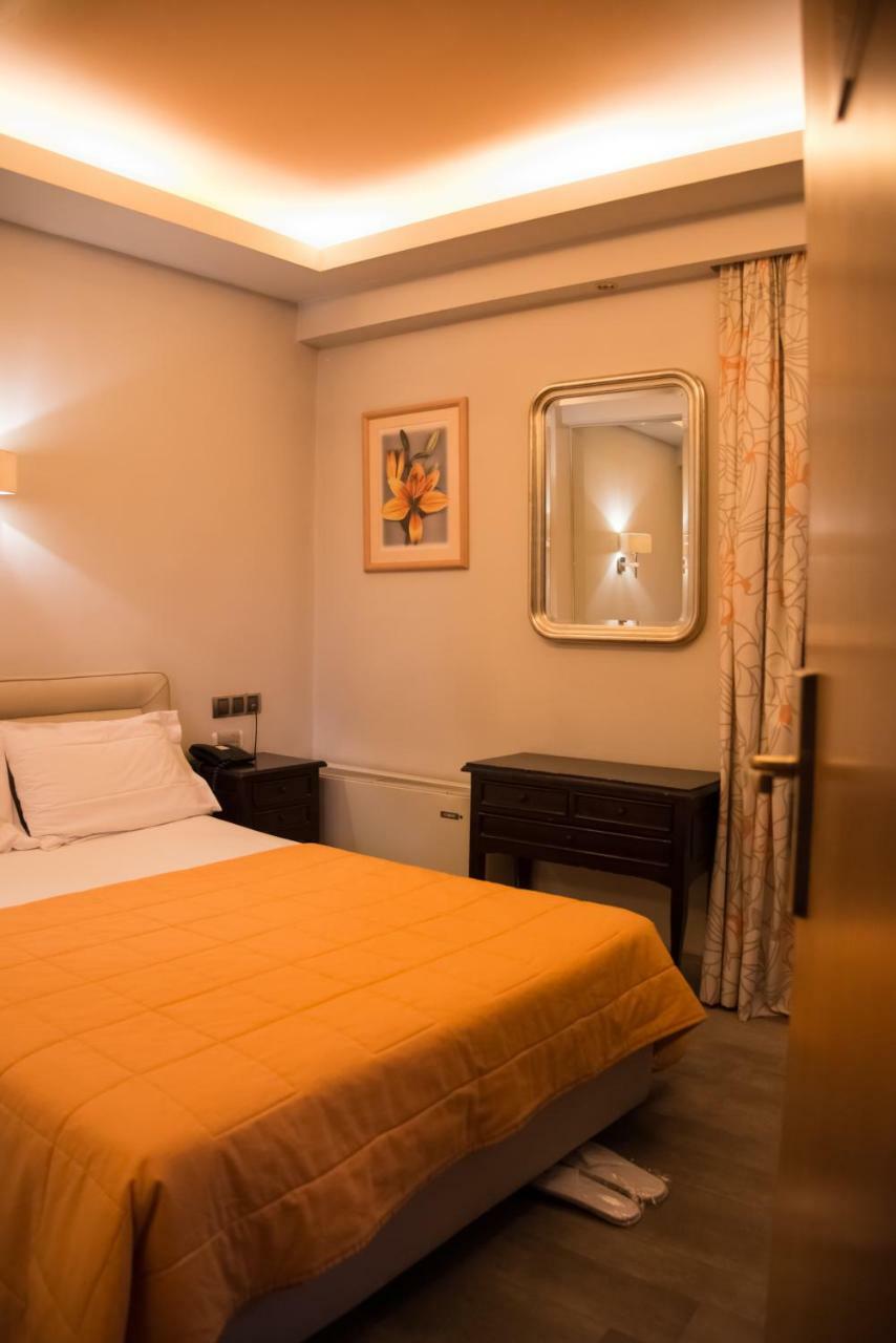 Hotel Maroussi Athens Exterior photo
